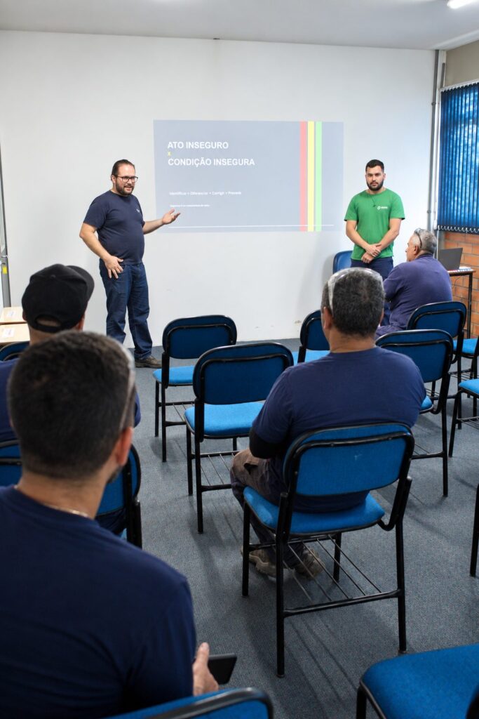 Palestra sobre atos inseguros e condições inseguras na SIPAT 2026