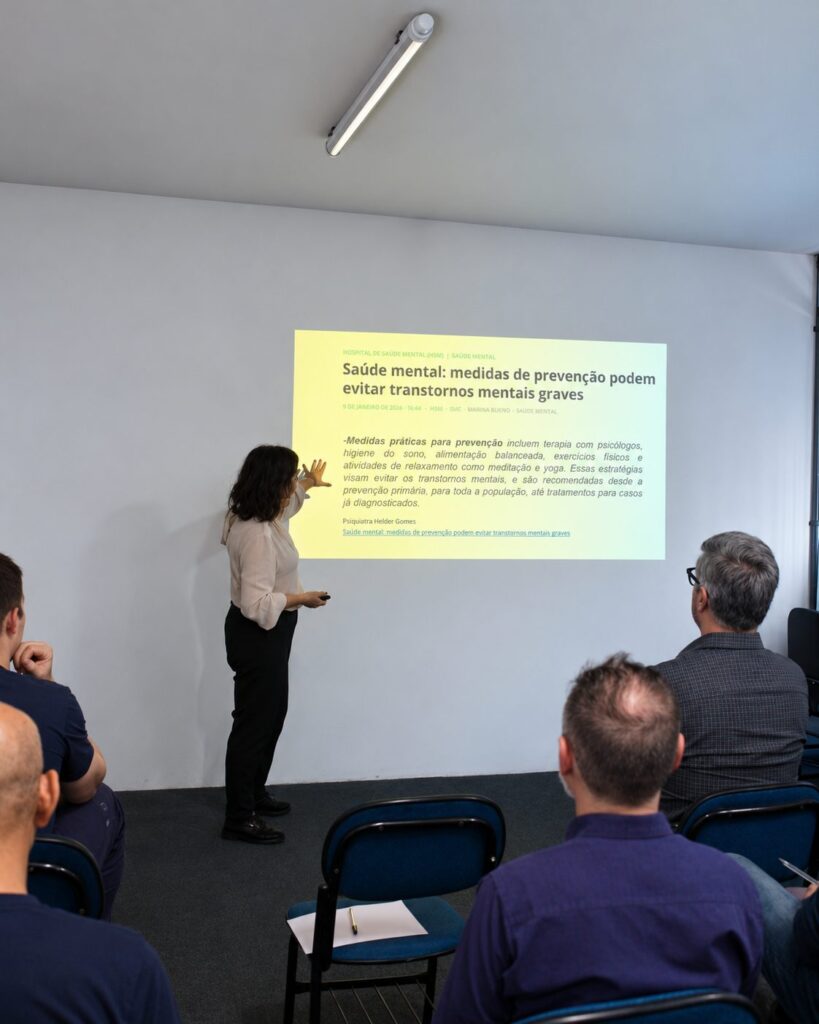 Palestra sobre prevenção em saúde mental da Acredicoop na SIPAT 2026